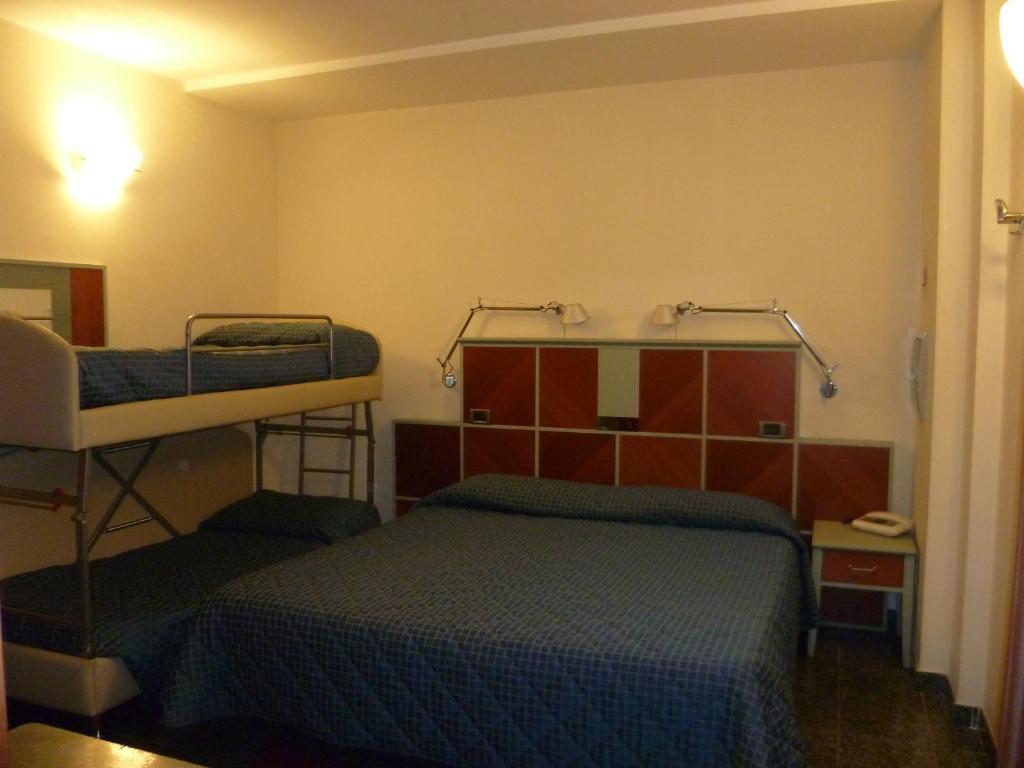 Hotel Derby Aprica Rum bild
