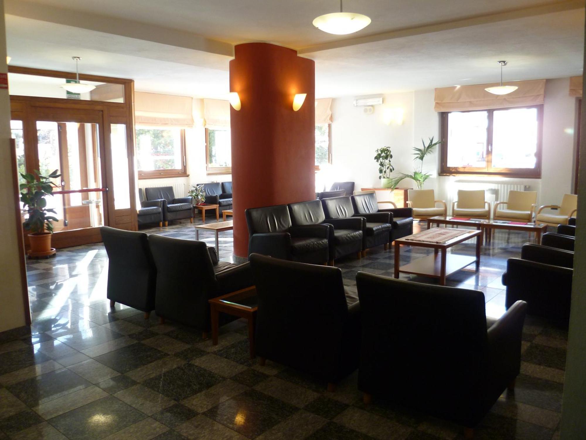 Hotel Derby Aprica Exteriör bild