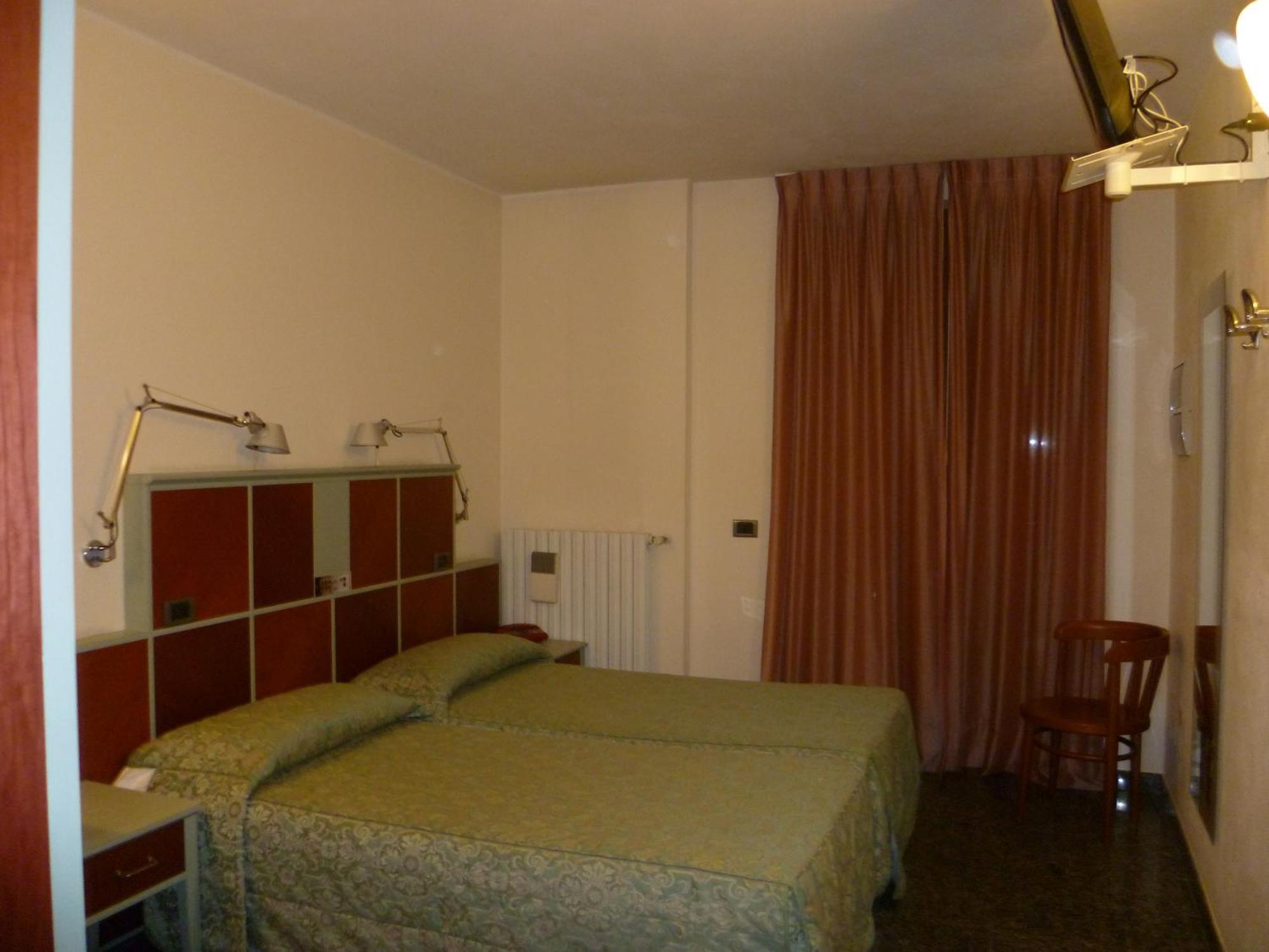 Hotel Derby Aprica Exteriör bild